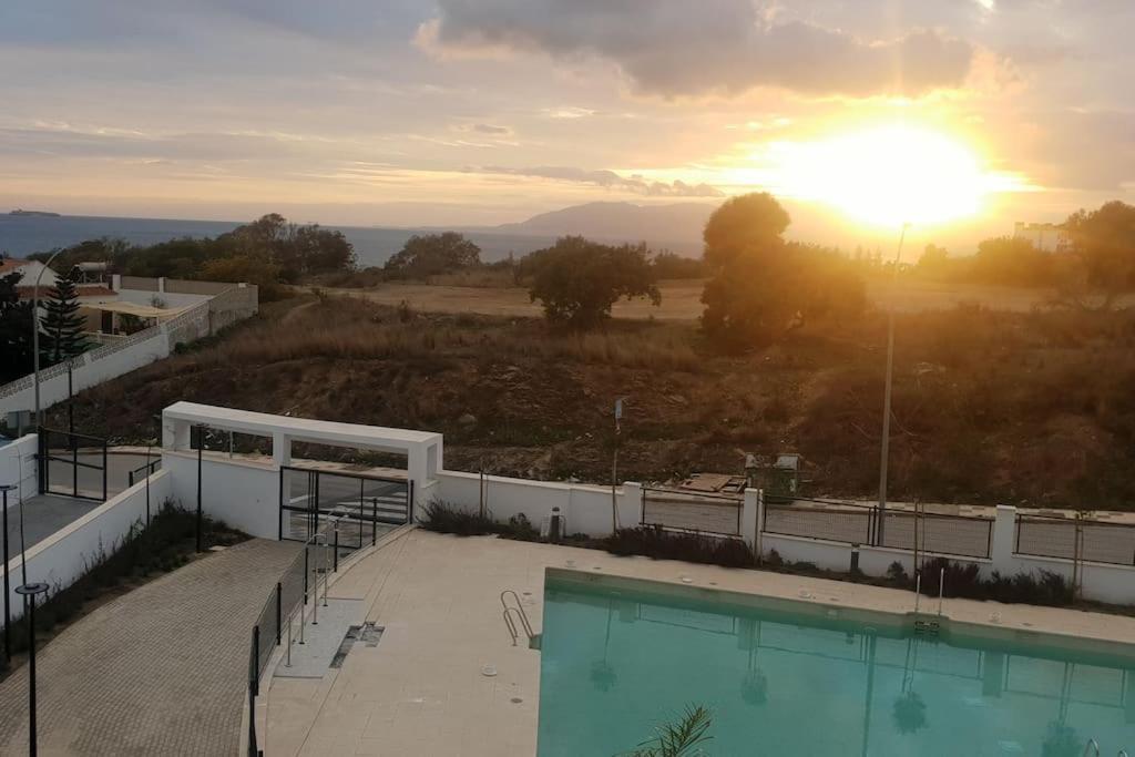 Atico Con Piscina, Golf, Vistas Al Mar Apartment Torre de Benagalbon Exterior photo