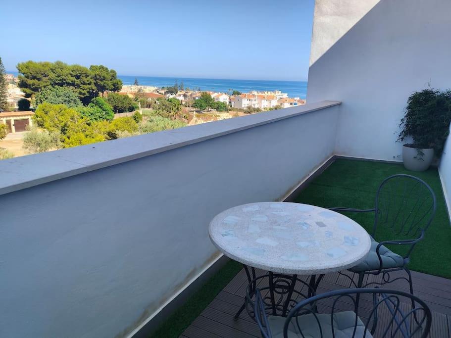 Atico Con Piscina, Golf, Vistas Al Mar Apartment Torre de Benagalbon Exterior photo